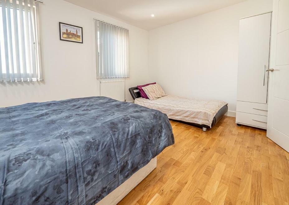 Easystay Slough Central Free Parking Luaran gambar